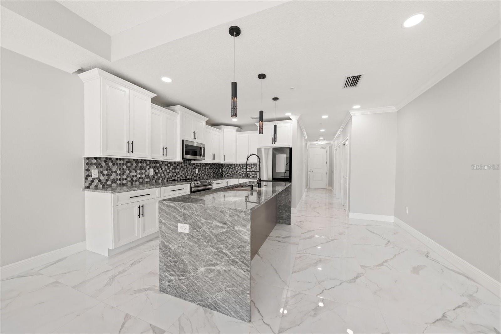 211 DOLPHIN PT #201, CLEARWATER, FL — photo 13