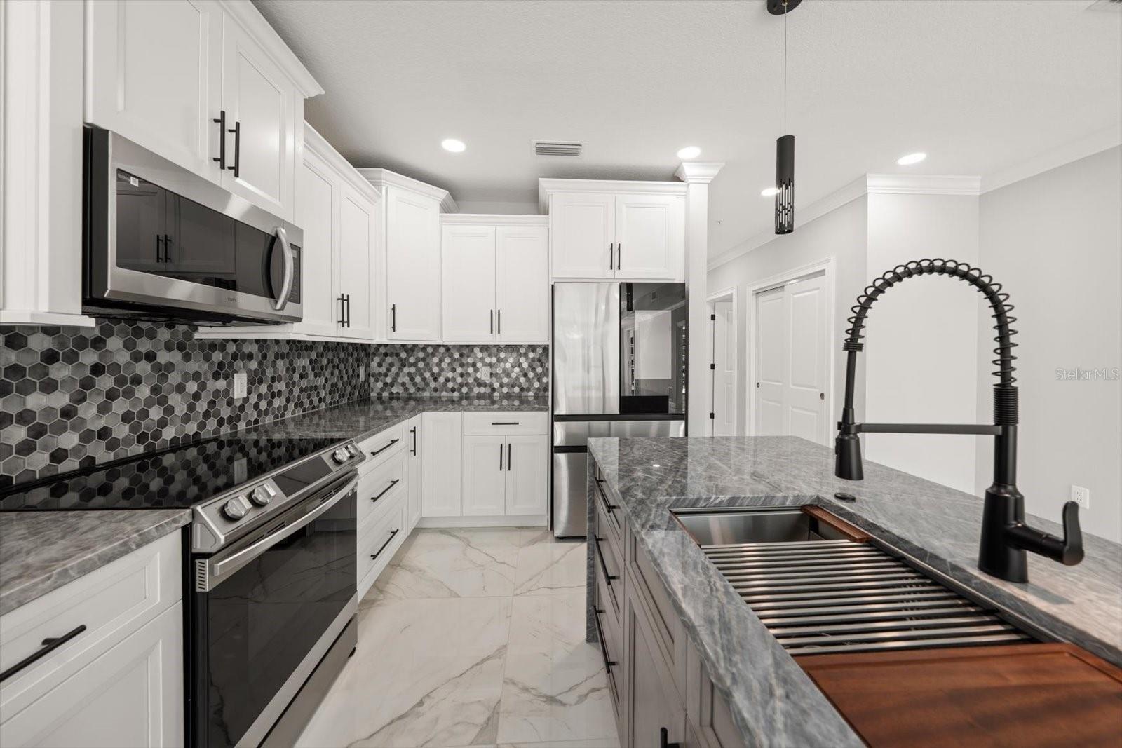 211 DOLPHIN PT #201, CLEARWATER, FL — photo 15