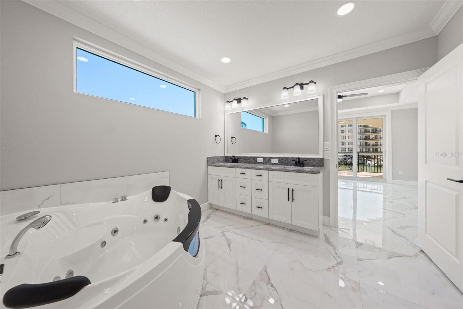 211 DOLPHIN PT #201, CLEARWATER, FL — photo 24