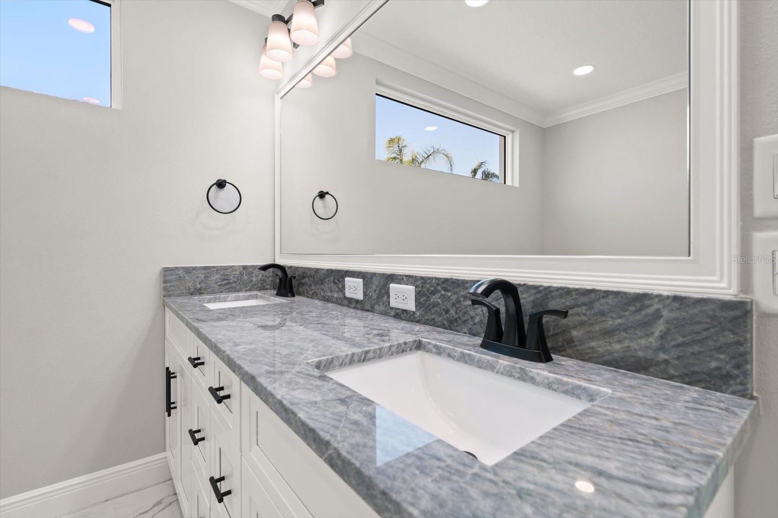 211 DOLPHIN PT #201, CLEARWATER, FL — photo 25