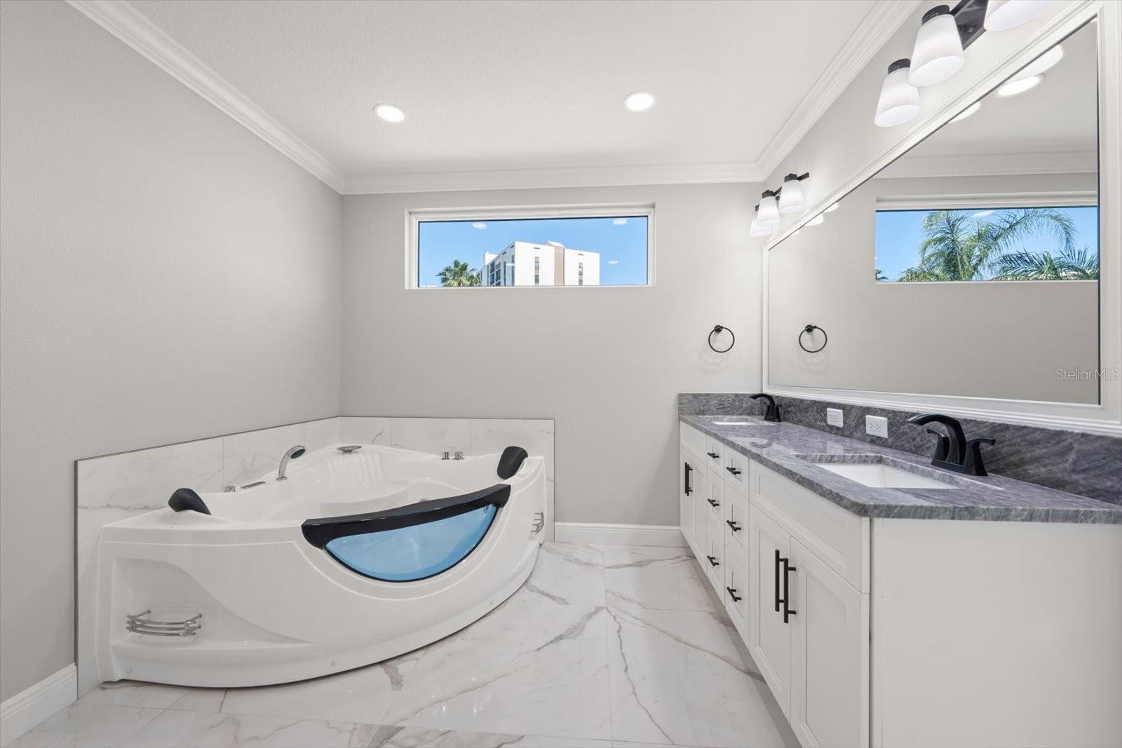211 DOLPHIN PT #201, CLEARWATER, FL — photo 26
