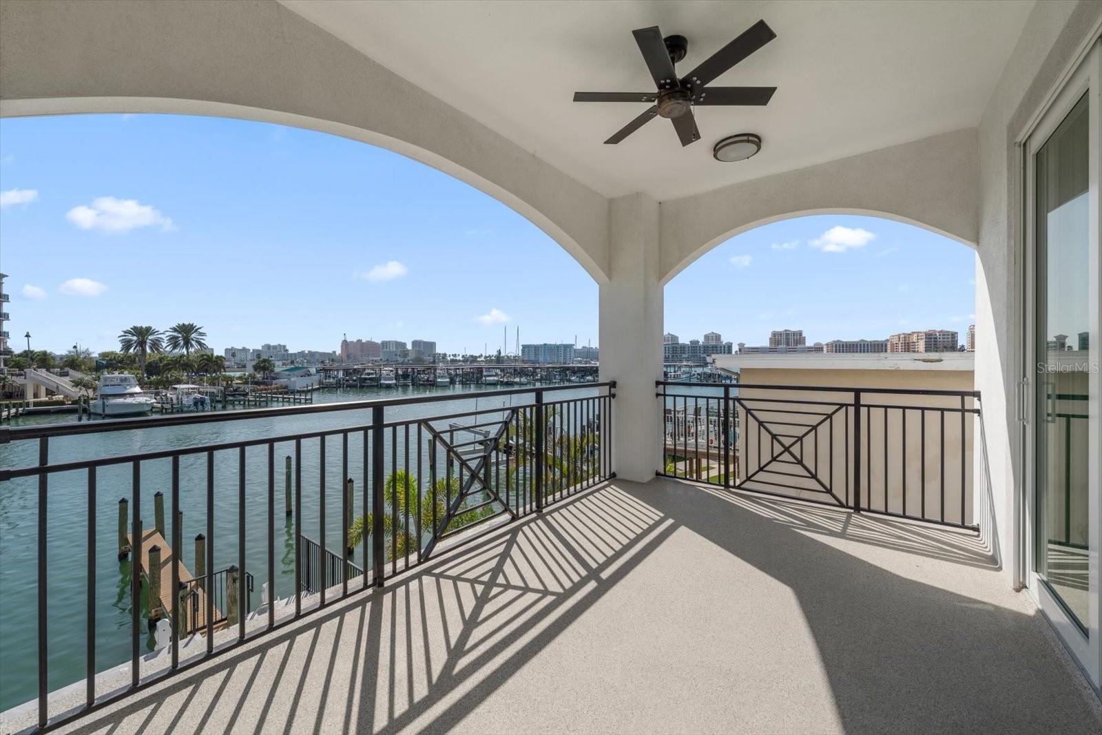 211 DOLPHIN PT #203, CLEARWATER, FL