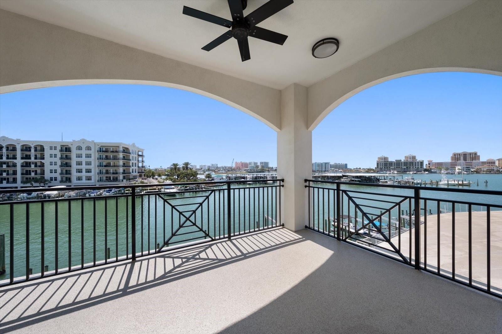 211 DOLPHIN PT #303, CLEARWATER, FL