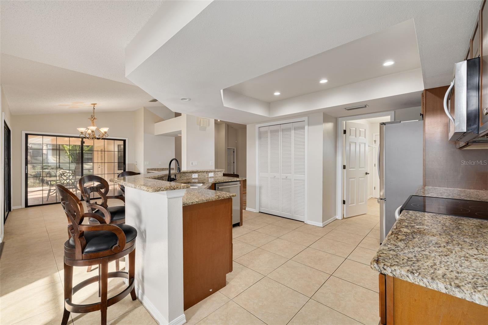 470 HICKORYNUT AVE, OLDSMAR, FL — photo 19