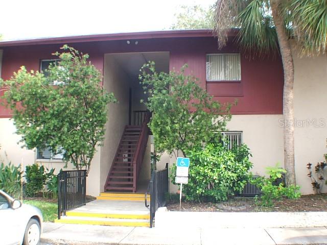 8609 N CHAMPLAIN CT #77, TAMPA, FL