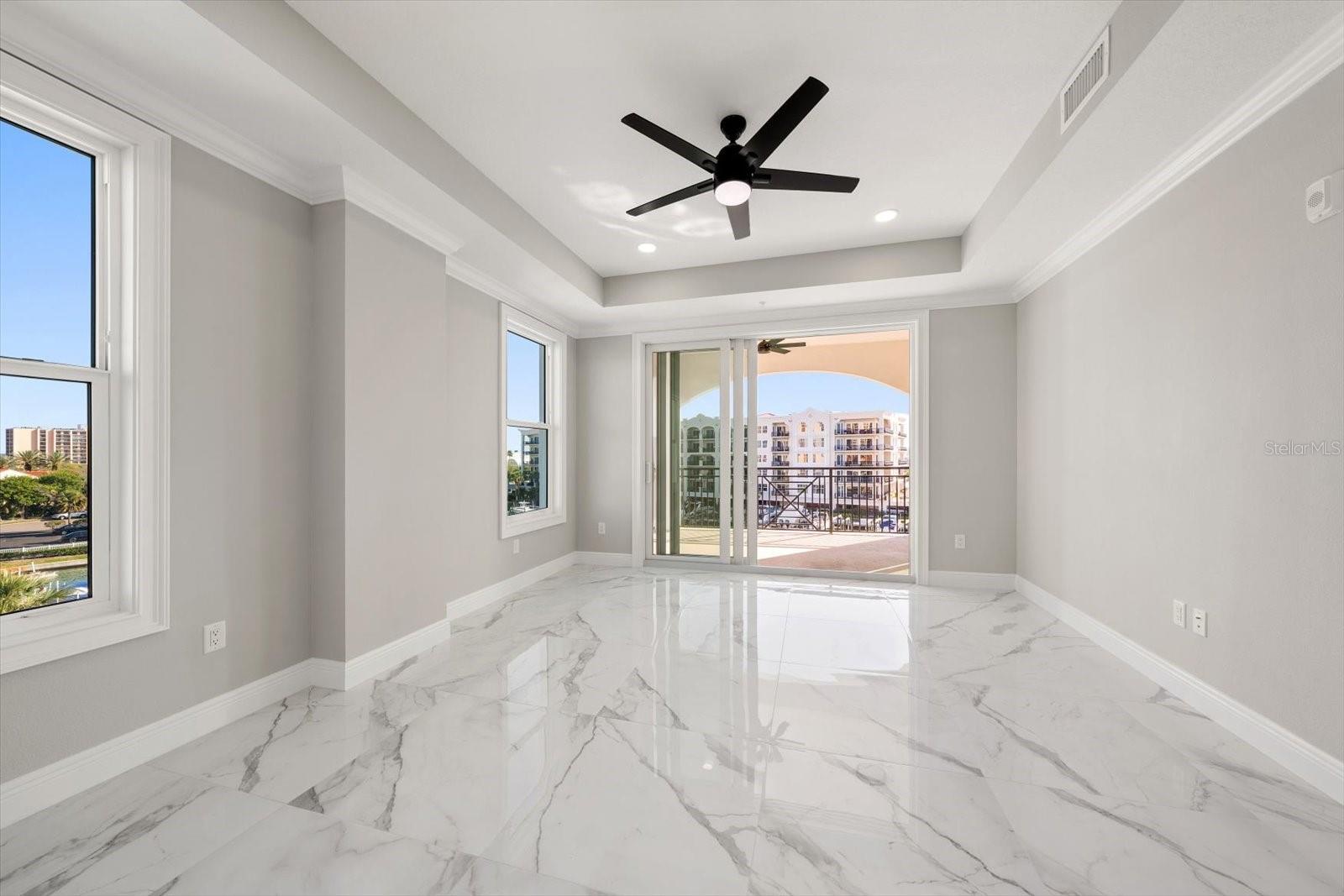 211 DOLPHIN PT #401, CLEARWATER BEACH, FL — photo 12