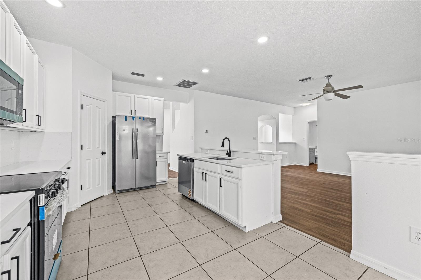 8212 CYPRESS BREEZE WAY, TAMPA, FL — photo 23