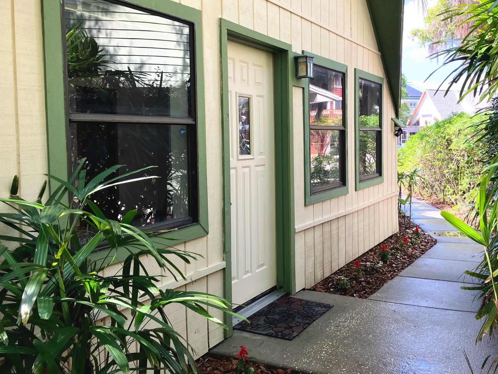 21004 NEGRIL CT, LUTZ, FL — photo 3
