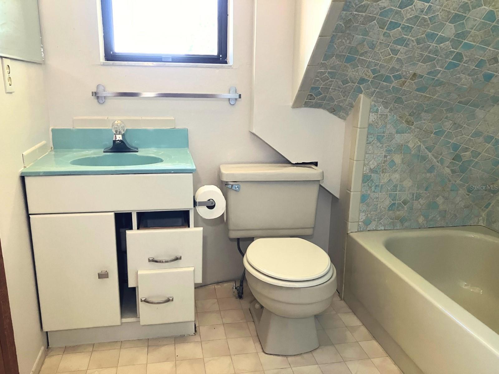 21004 NEGRIL CT, LUTZ, FL — photo 30