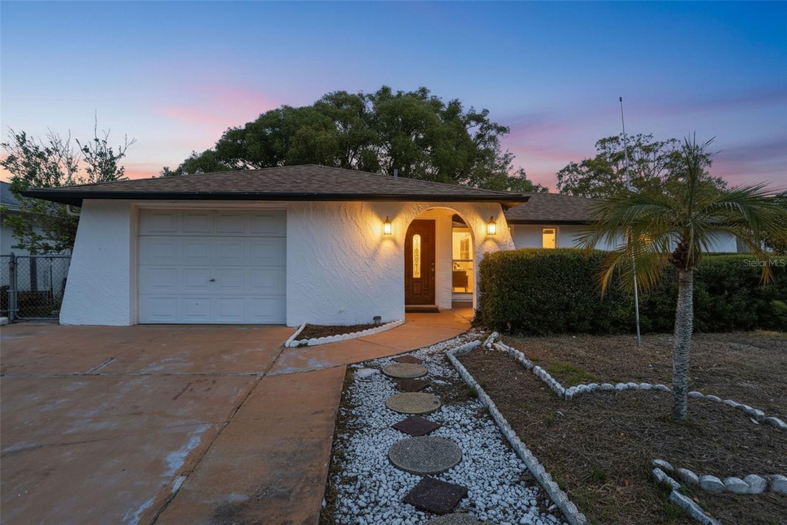 7427 FIRESIDE DR, PORT RICHEY, FL — photo 3