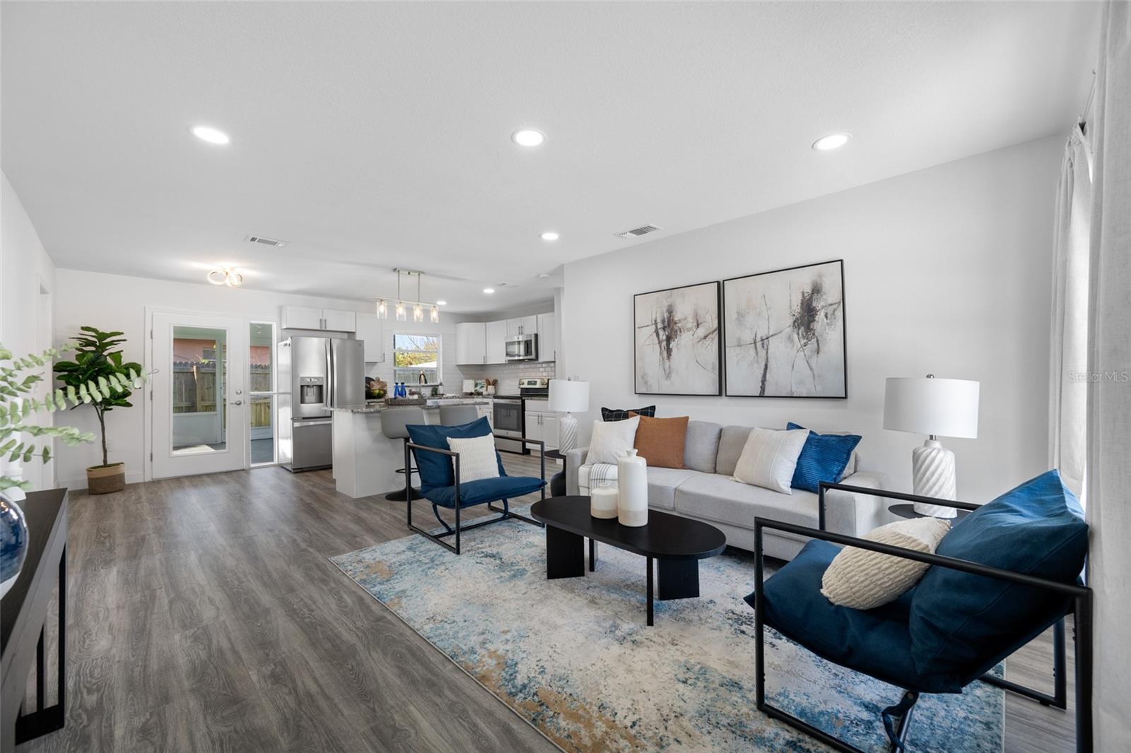 4916 CARLYLE RD, TAMPA, FL — photo 2