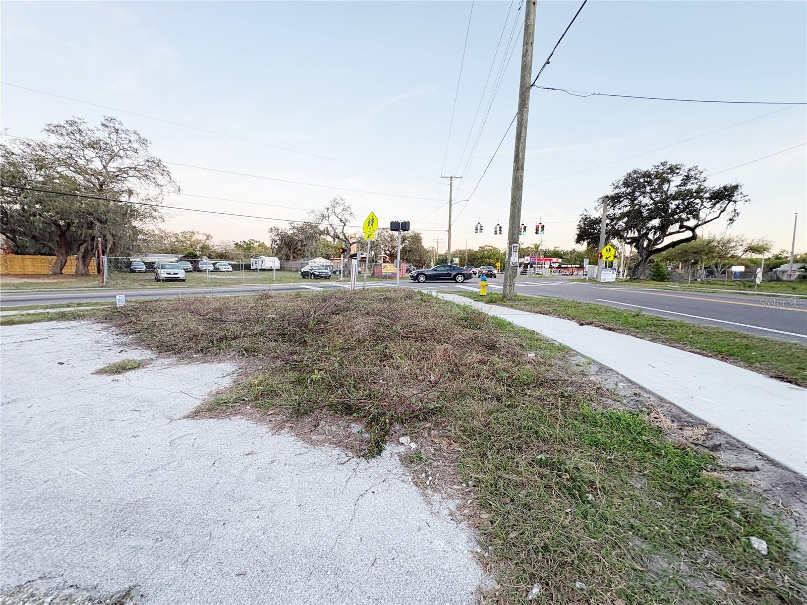 535 MAYDELL DR, TAMPA, FL — photo 4