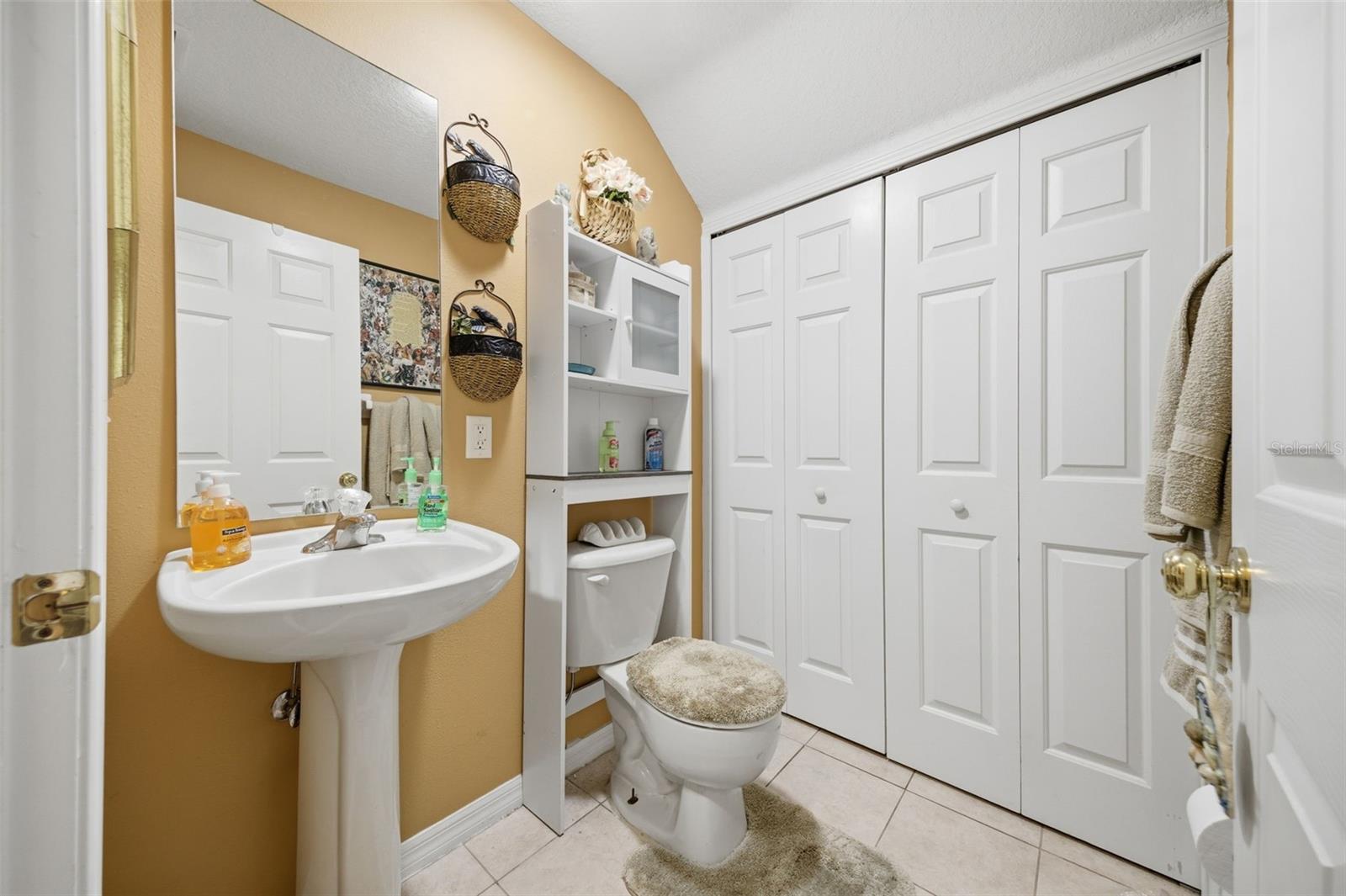 192 COQUINA BAY DR, ST PETERSBURG, FL — photo 17