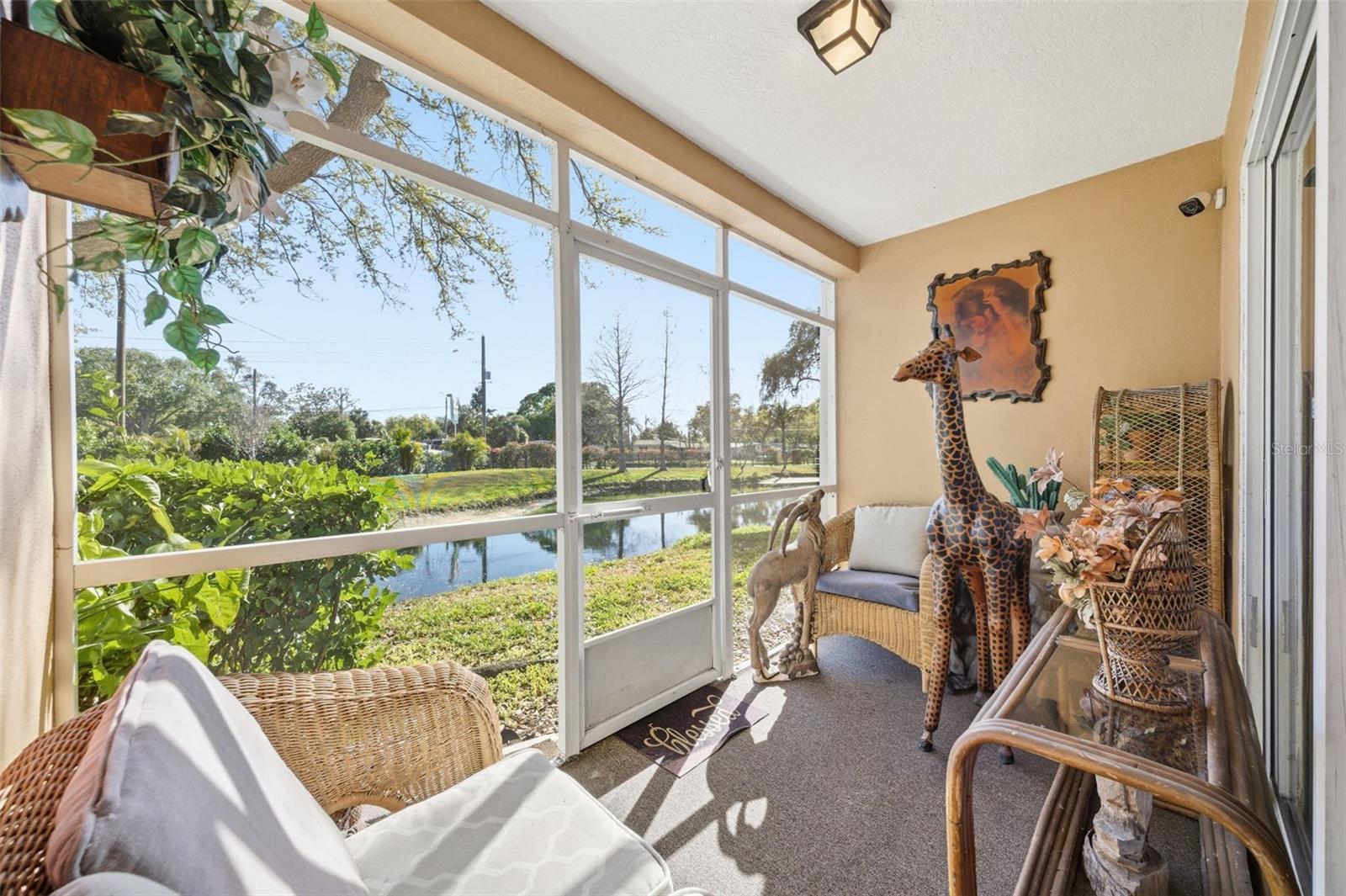 192 COQUINA BAY DR, ST PETERSBURG, FL — photo 31
