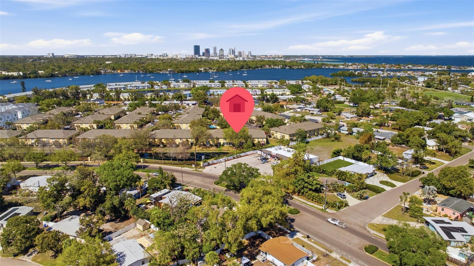 192 COQUINA BAY DR, ST PETERSBURG, FL — photo 48