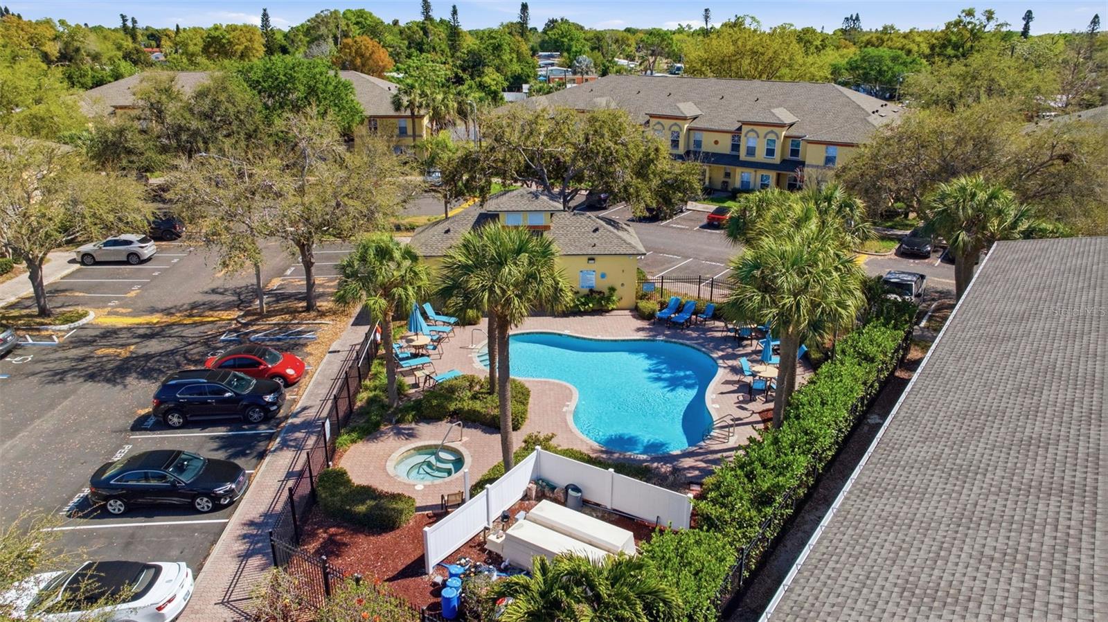 192 COQUINA BAY DR, ST PETERSBURG, FL — photo 59
