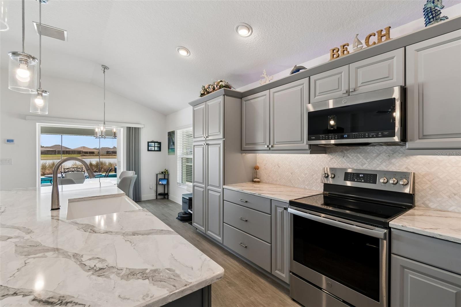 1864 KEEL CT, THE VILLAGES, FL — photo 31