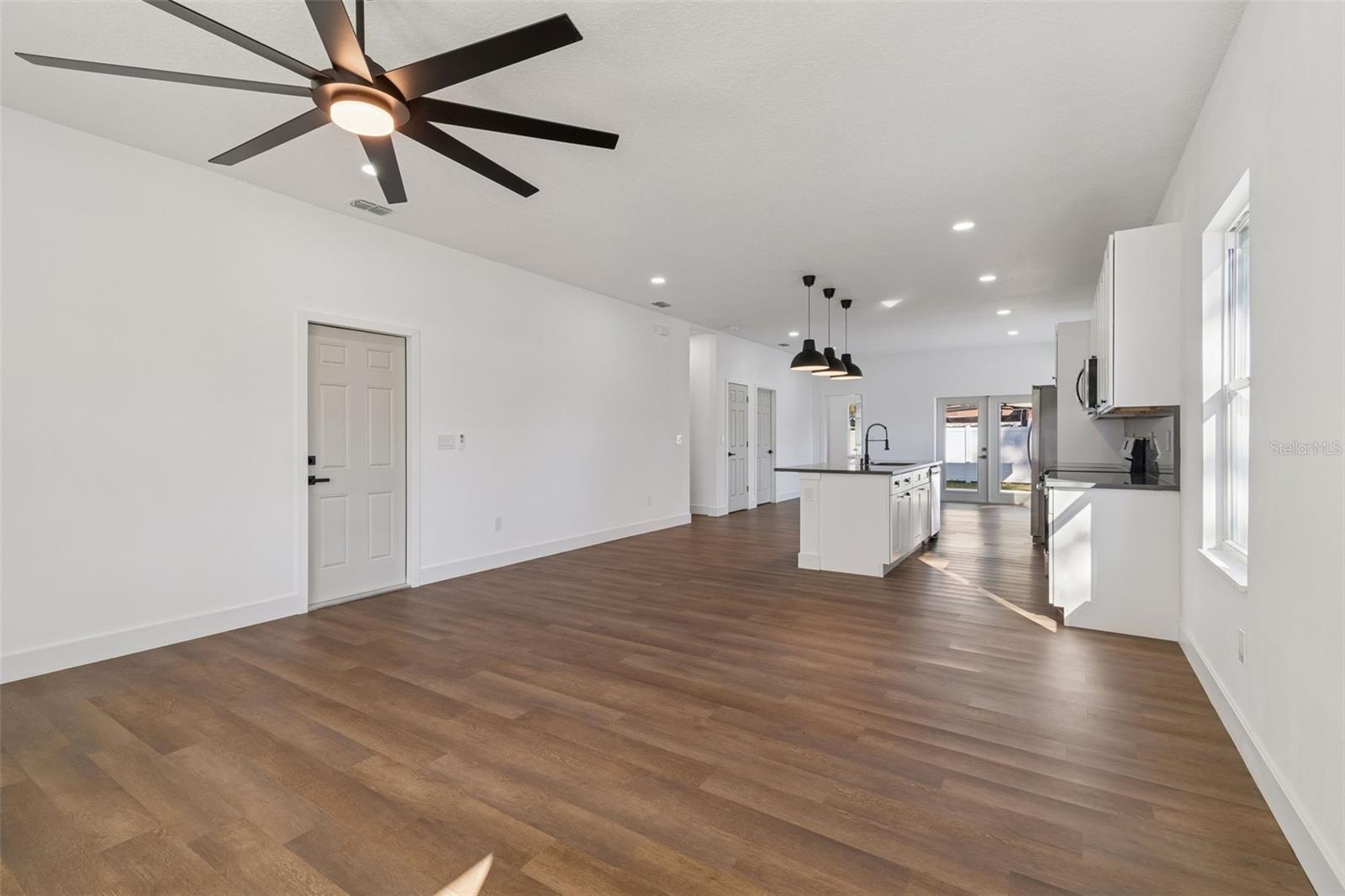5111 68TH ST N, ST PETERSBURG, FL — photo 16