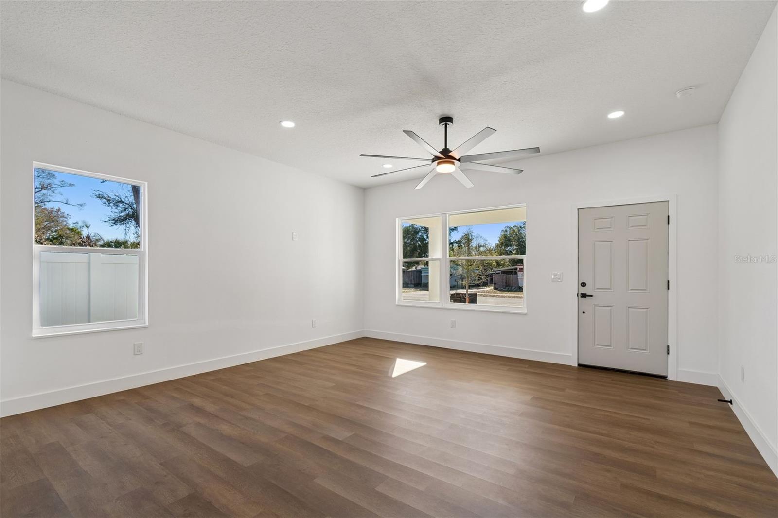 5111 68TH ST N, ST PETERSBURG, FL — photo 17