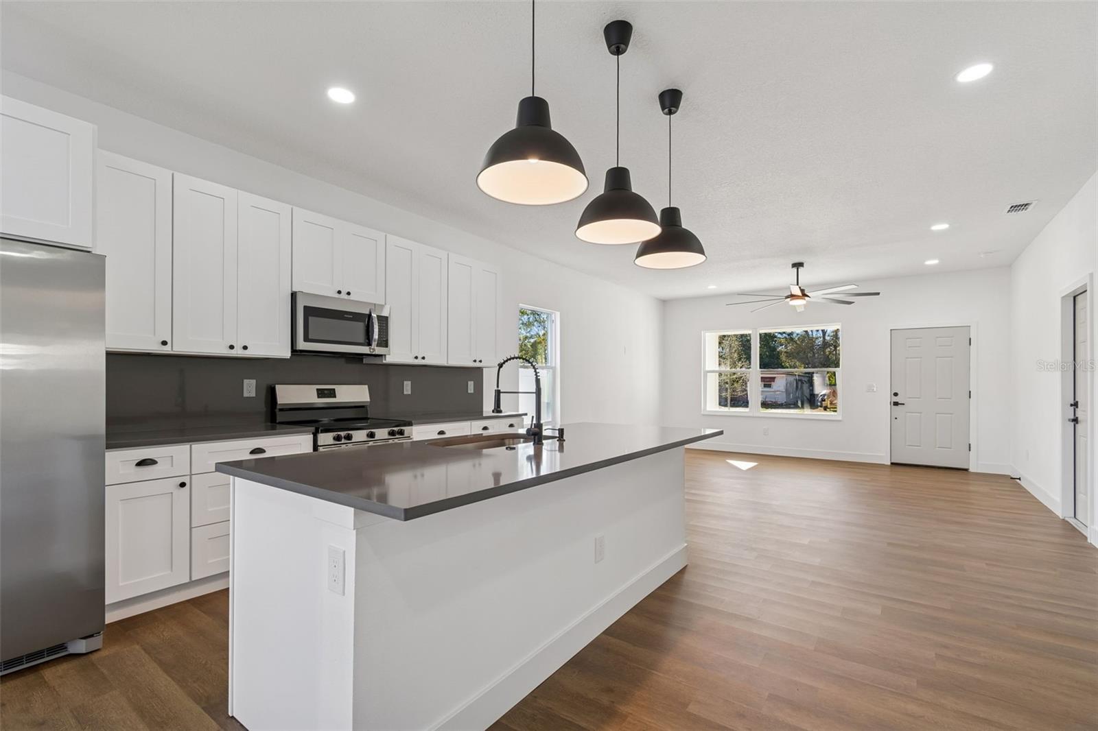 5111 68TH ST N, ST PETERSBURG, FL — photo 22
