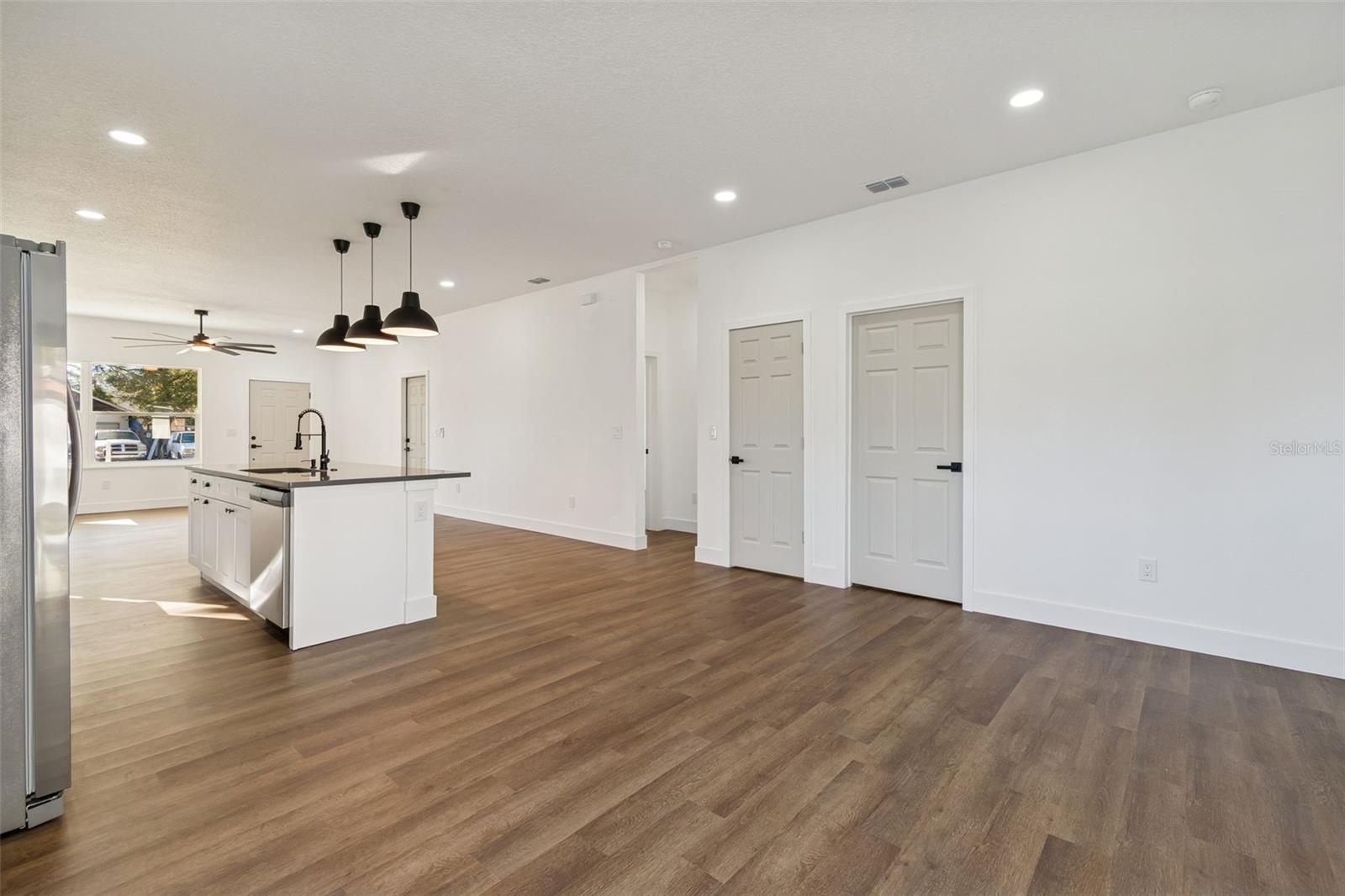 5111 68TH ST N, ST PETERSBURG, FL — photo 34
