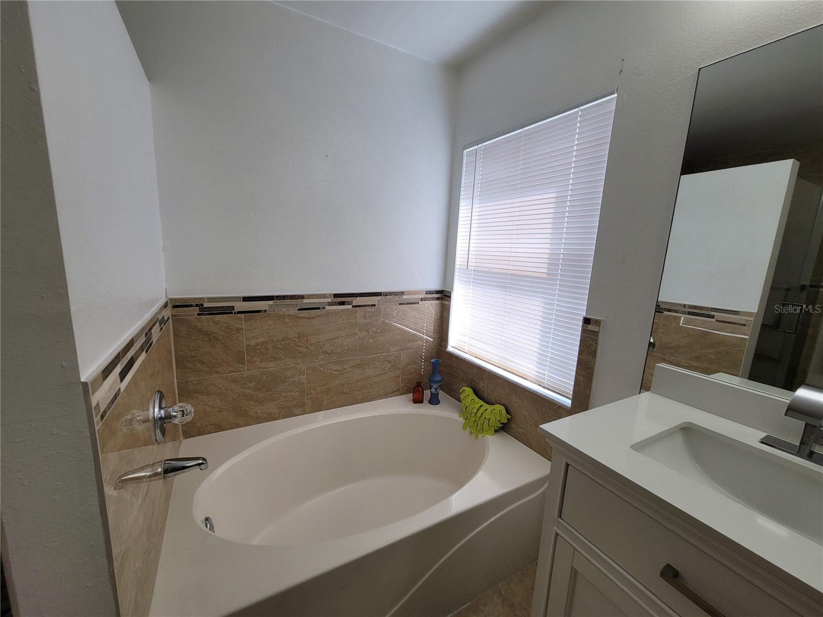 27640 BREAKERS DR, WESLEY CHAPEL, FL — photo 39