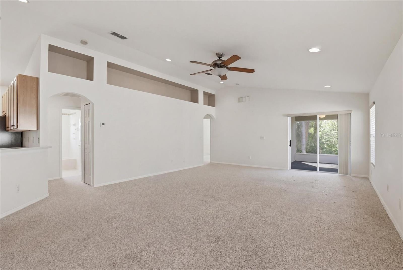 2211 PLEASANT HILL LN, HOLIDAY, FL — photo 7