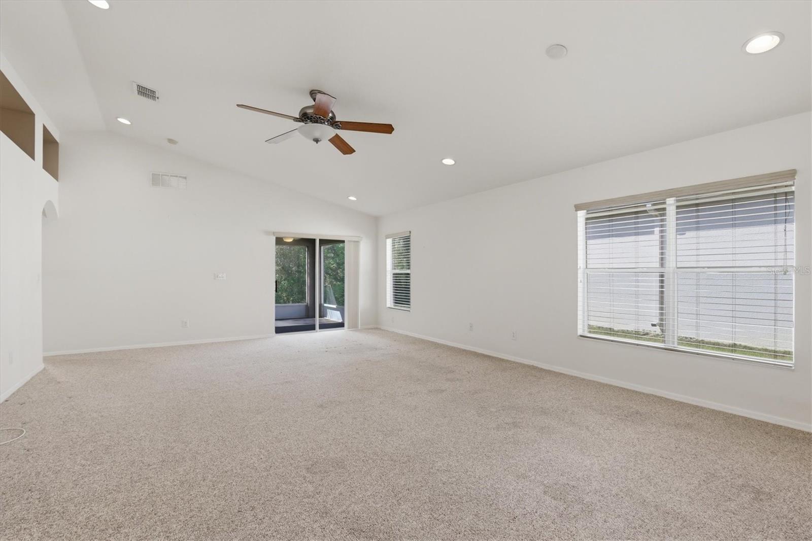 2211 PLEASANT HILL LN, HOLIDAY, FL — photo 10