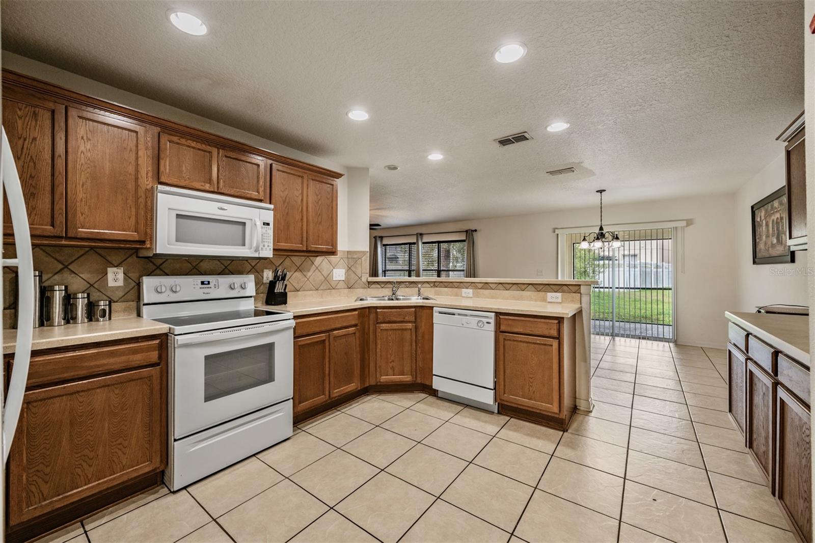 7013 PENTA PL, WESLEY CHAPEL, FL — photo 8