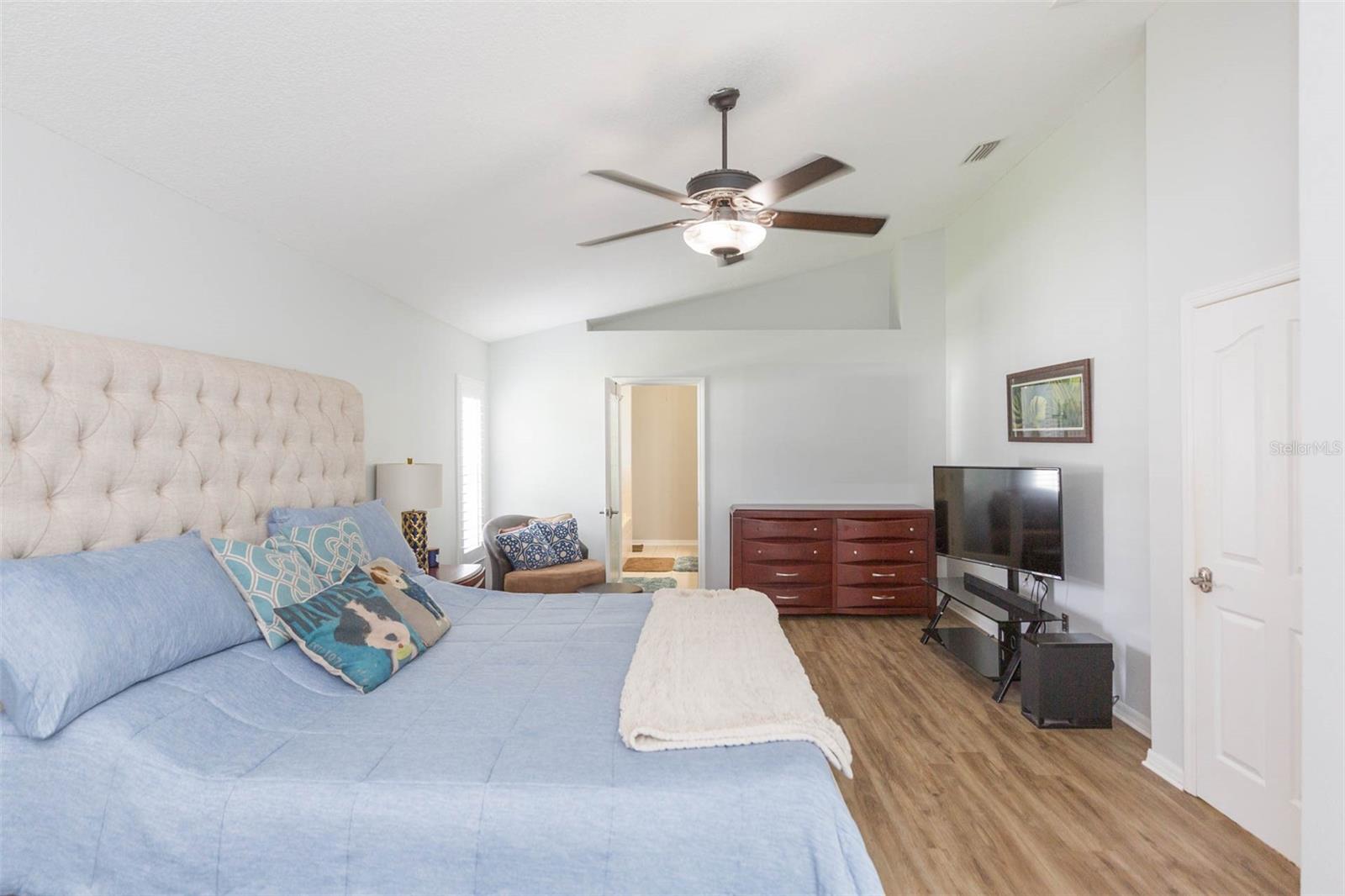 876 ADDISON DR NE, ST PETERSBURG, FL — photo 26