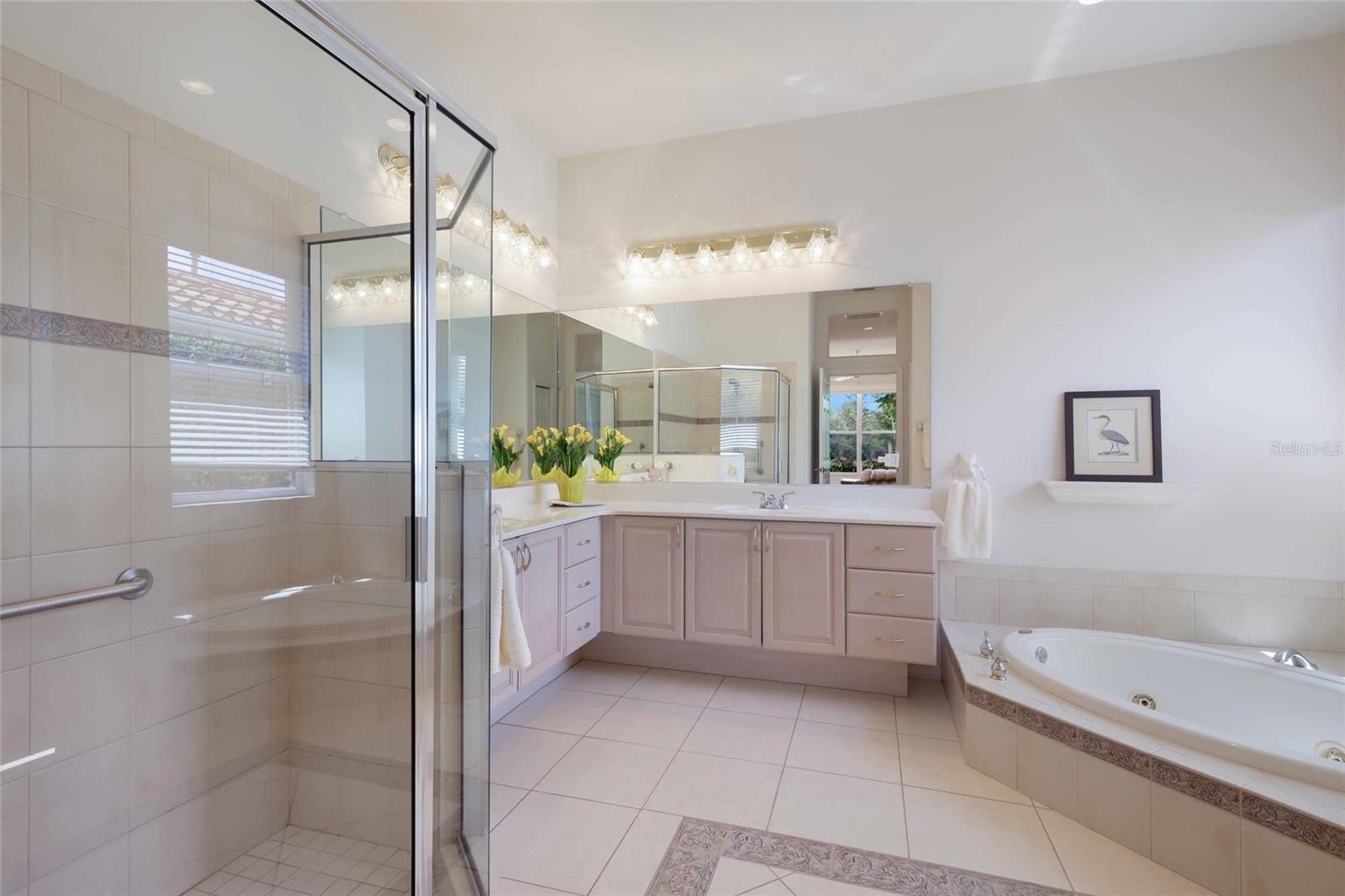 8428 MISTY MORNING CT, LAKEWOOD RANCH, FL — photo 22