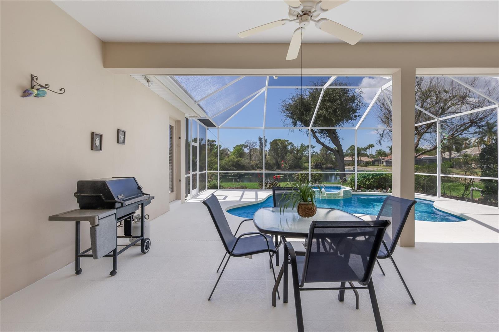 8428 MISTY MORNING CT, LAKEWOOD RANCH, FL — photo 32