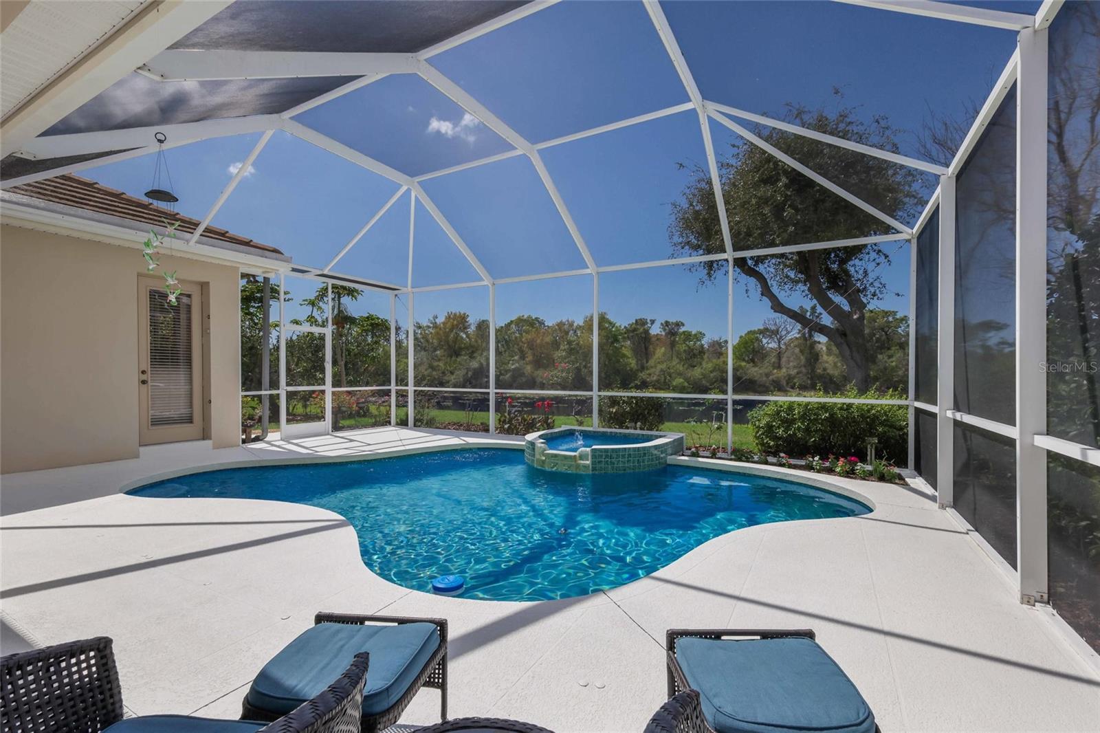 8428 MISTY MORNING CT, LAKEWOOD RANCH, FL — photo 33