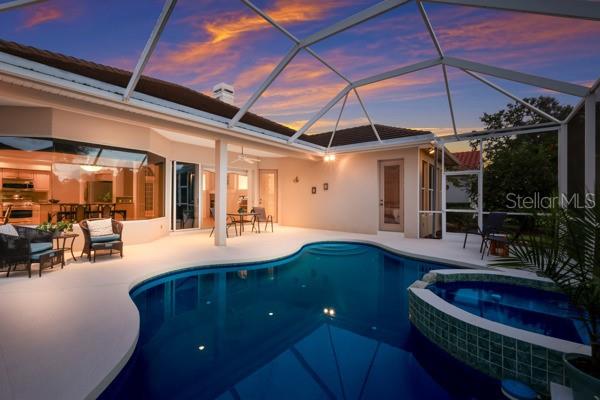 8428 MISTY MORNING CT, LAKEWOOD RANCH, FL — photo 40