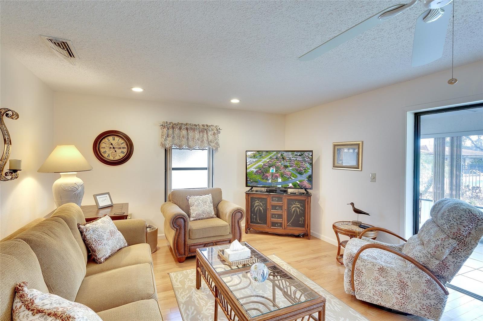 6004 VIVIENDA DR #8, BRADENTON, FL — photo 24
