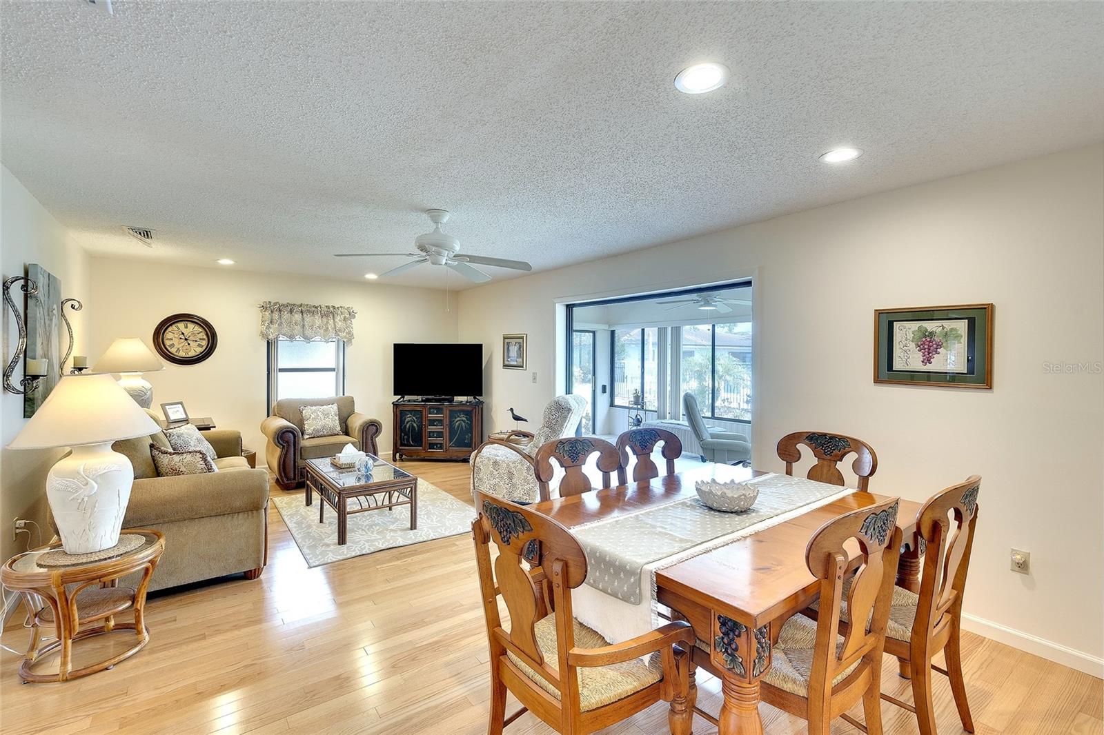 6004 VIVIENDA DR #8, BRADENTON, FL — photo 27