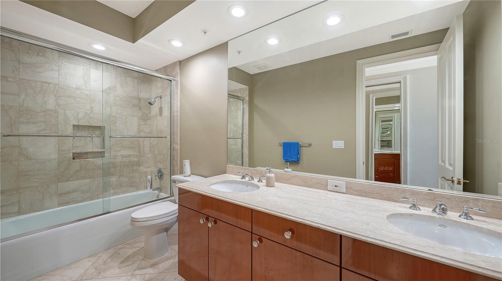 35 WATERGATE DR #1506, SARASOTA, FL — photo 25