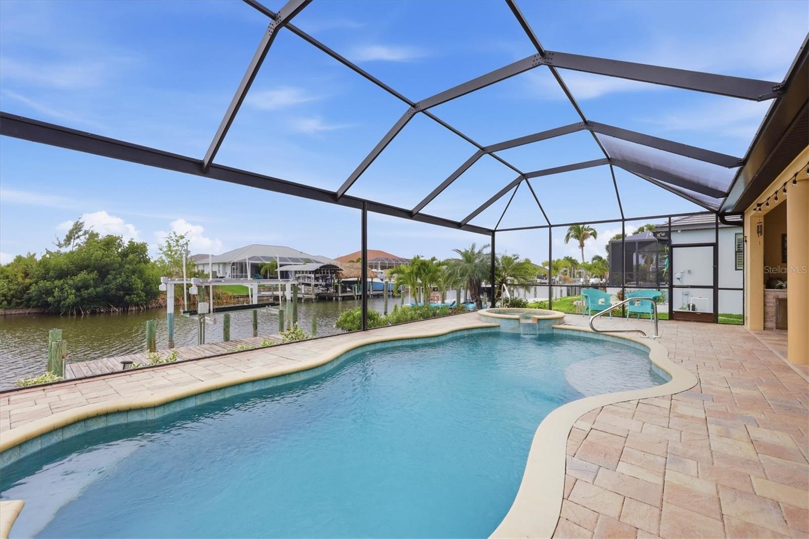15260 LEIPZIG CIR, PORT CHARLOTTE, FL — photo 18