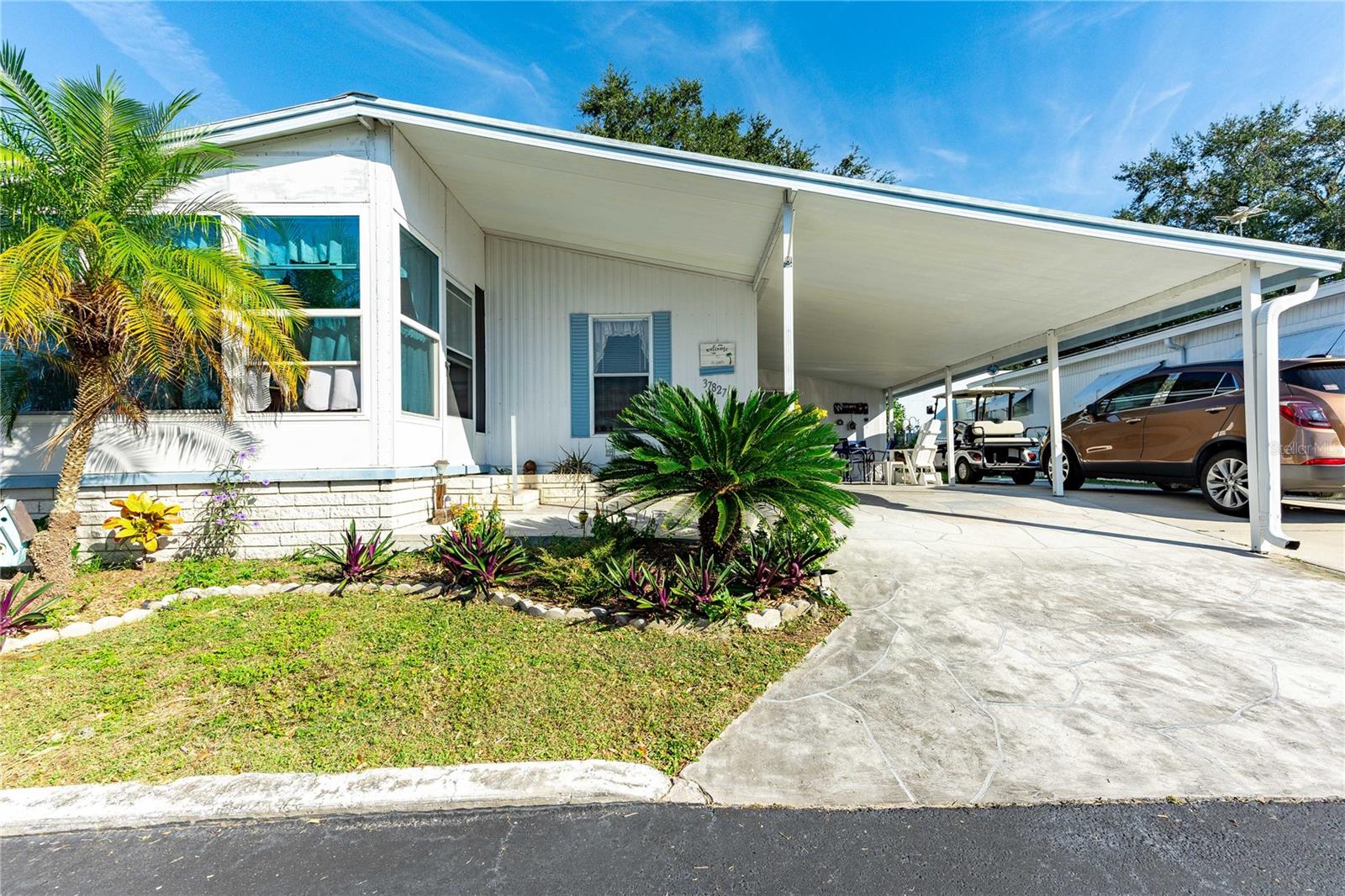 37827 MISSION HILLS AVE, ZEPHYRHILLS, FL