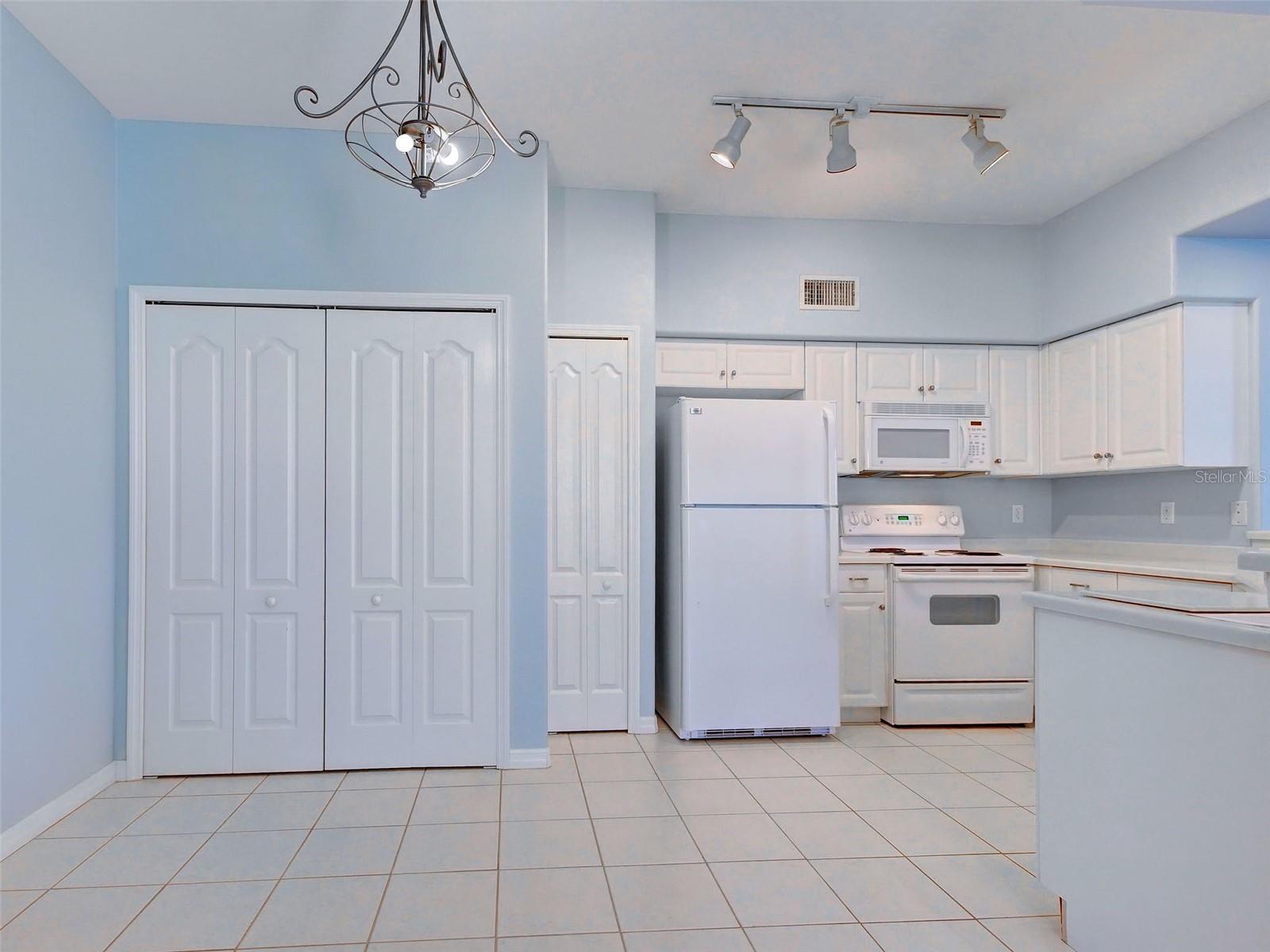 9102 L PAVIA BLVD #9102, VENICE, FL — photo 14