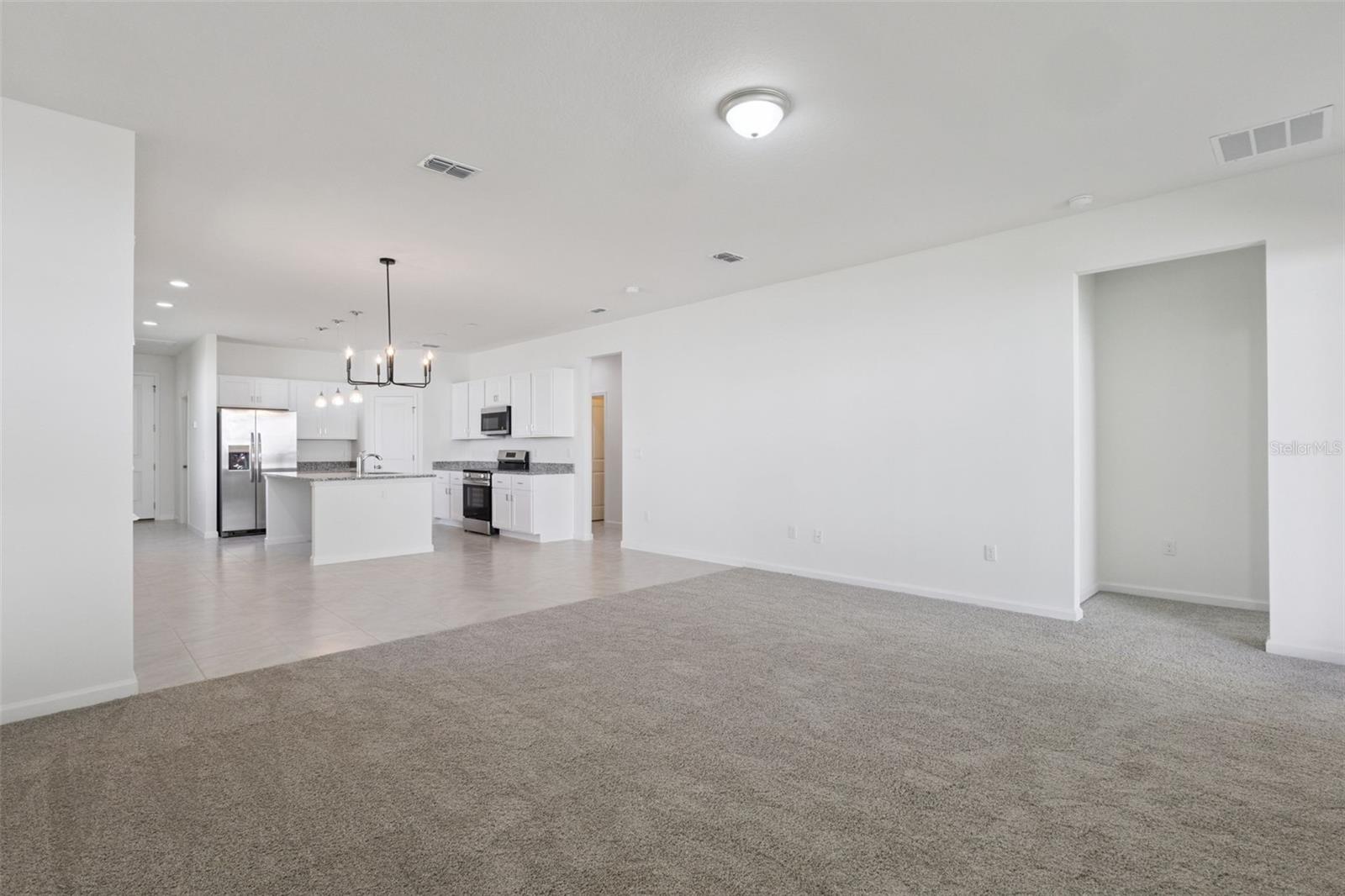 3704 WATERCLIFF CIR, GRAND ISLAND, FL — photo 10