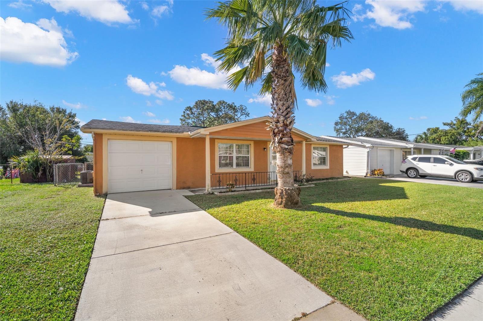 4642 EASTWOOD LN, HOLIDAY, FL — photo 2