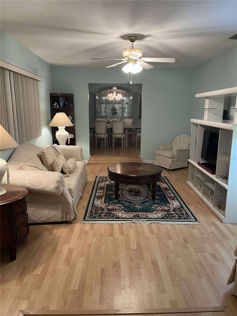 608 KNOWLES RD, BRANDON, FL — photo 4