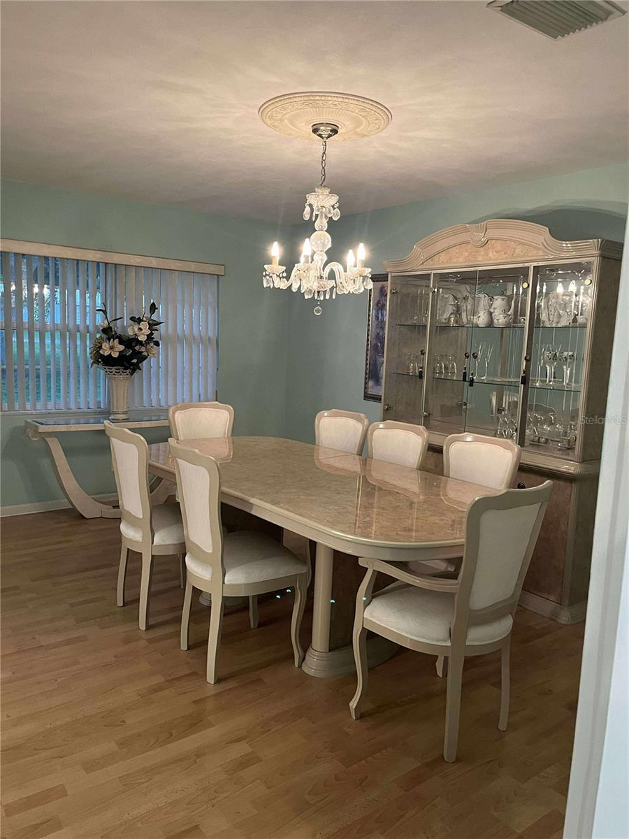 608 KNOWLES RD, BRANDON, FL — photo 7