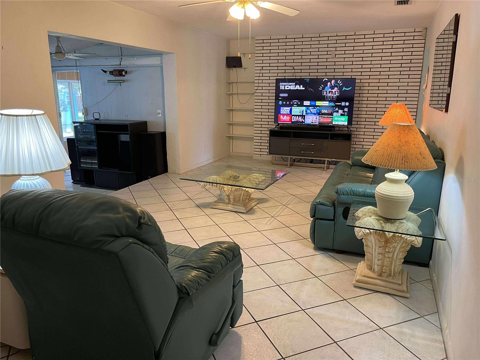 608 KNOWLES RD, BRANDON, FL — photo 10