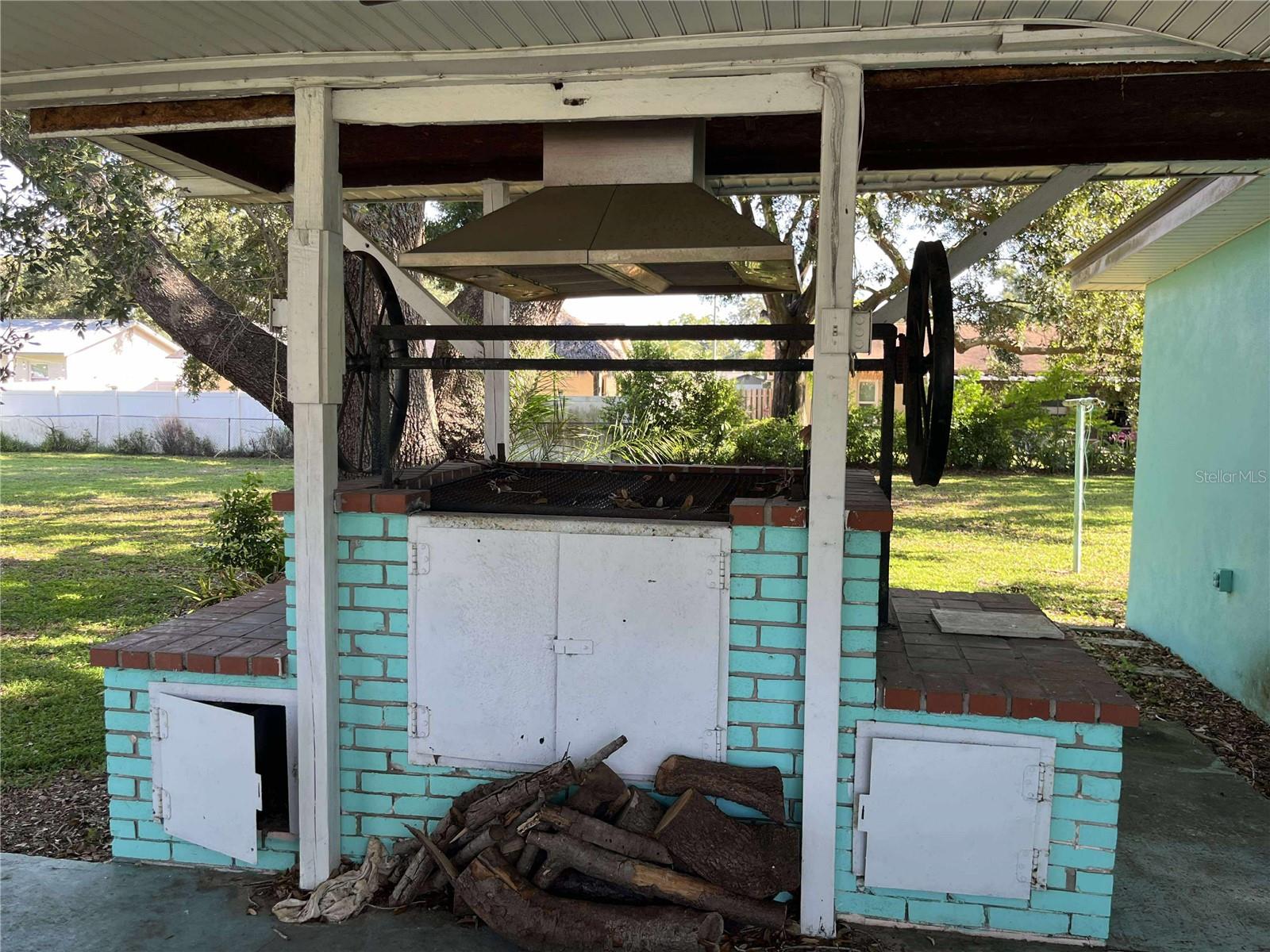 608 KNOWLES RD, BRANDON, FL — photo 26