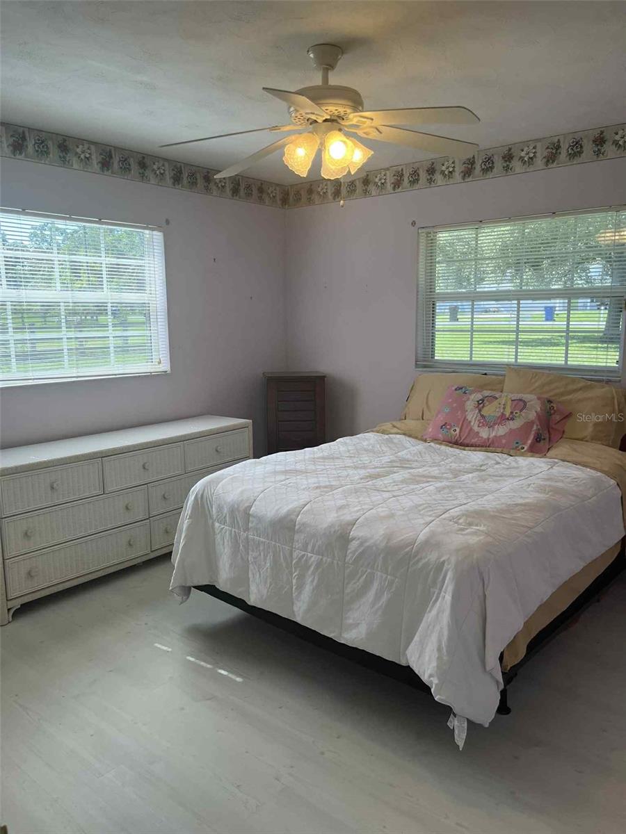 608 KNOWLES RD, BRANDON, FL — photo 32
