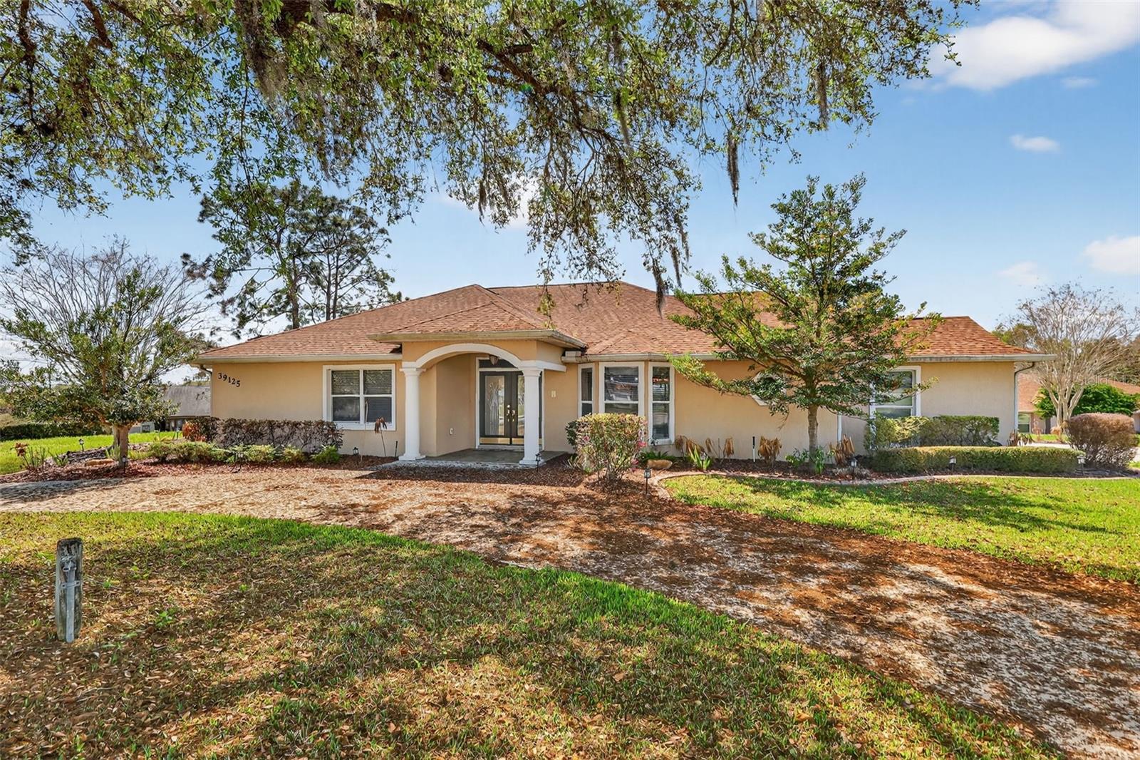 39125 TACOMA DR, LADY LAKE, FL