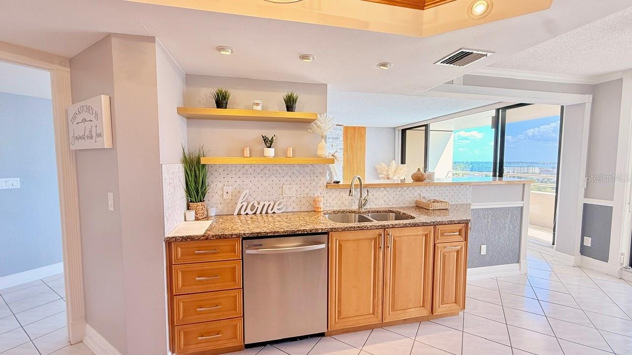 5940 PELICAN BAY PLZ S #1105, GULFPORT, FL — photo 26