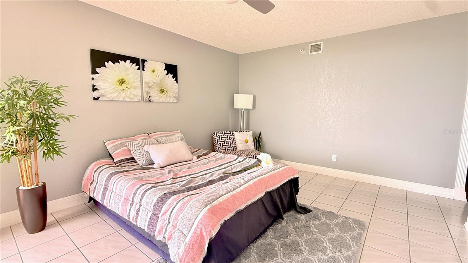 5940 PELICAN BAY PLZ S #1105, GULFPORT, FL — photo 41